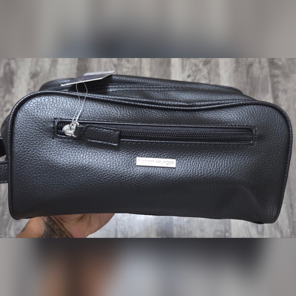 Tommy Hilfiger Black Leather Men's Grooming Bag